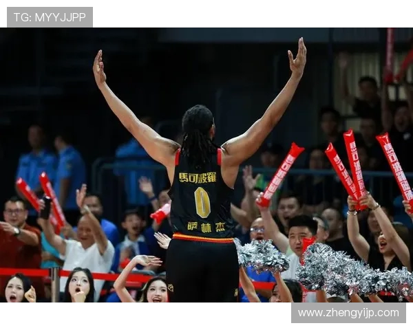 深圳篮球队在钻石联赛积分榜中以77分稳居第一名引发关注 深圳篮球队在钻石联赛积分榜中以77分稳居第一名引发关注