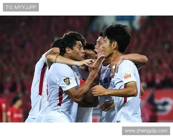 上港与恒大激战再续中超传奇对决精彩瞬间尽在CNTV直播回放