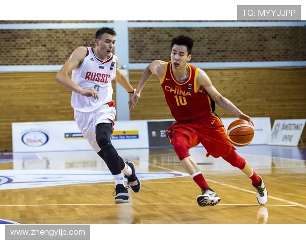 俄罗斯男篮对阵捷克男篮精彩比分回顾与赛况分析 俄罗斯男篮对阵捷克男篮精彩比分回顾与赛况分析