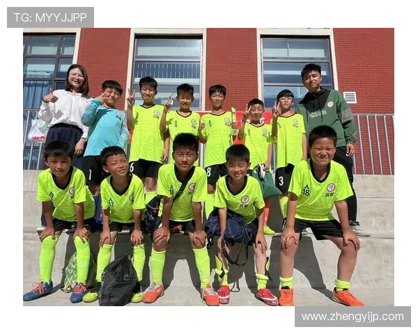 冈山绿雏与赞岐的激烈对决展现足球魅力与团队精神 冈山绿雏与赞岐的激烈对决展现足球魅力与团队精神