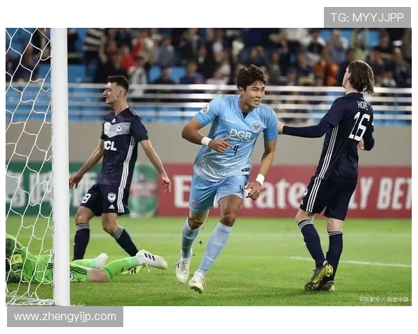 墨尔本胜广岛三箭的精彩对决分析与赛后点评