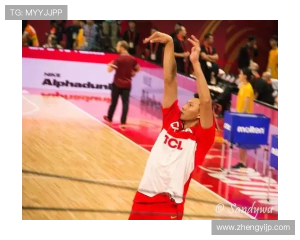 易建联重返赛场展现传奇风采球迷热议其对中国篮球的深远影响